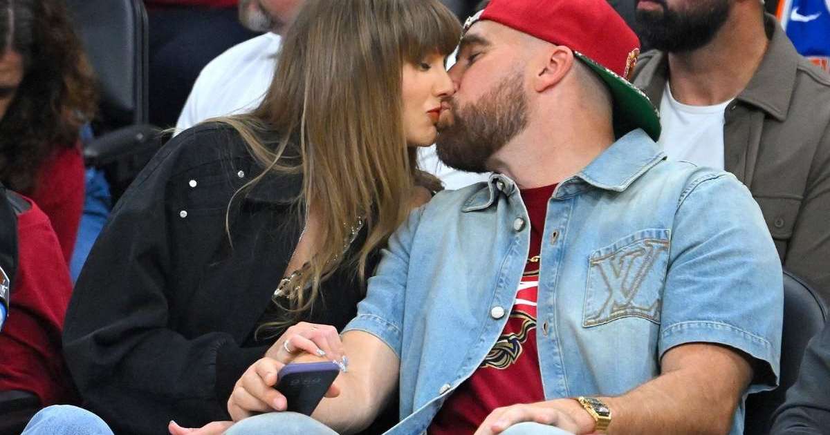 Taylor Swift Shows Off Travis Kelce Engagement Ring During TEU Event
