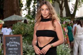 Jodie Comer’s Abs Are the Talk of the Town in Barely-There Fit