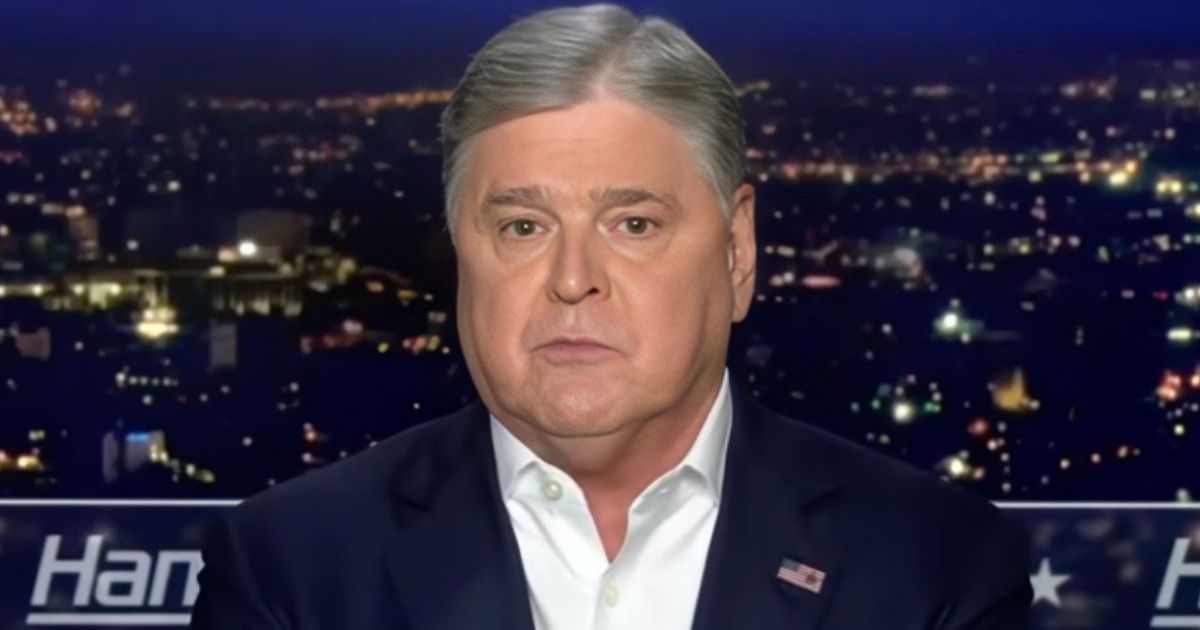 Sean Hannity Explains Puffy Face After Fox News Viewers Raise Concerns
