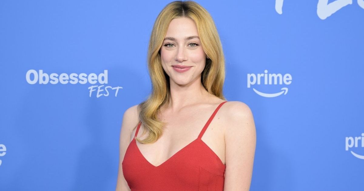 Lili Reinhart’s Plunging Dior Dress Hangs by Just 2&hellip;