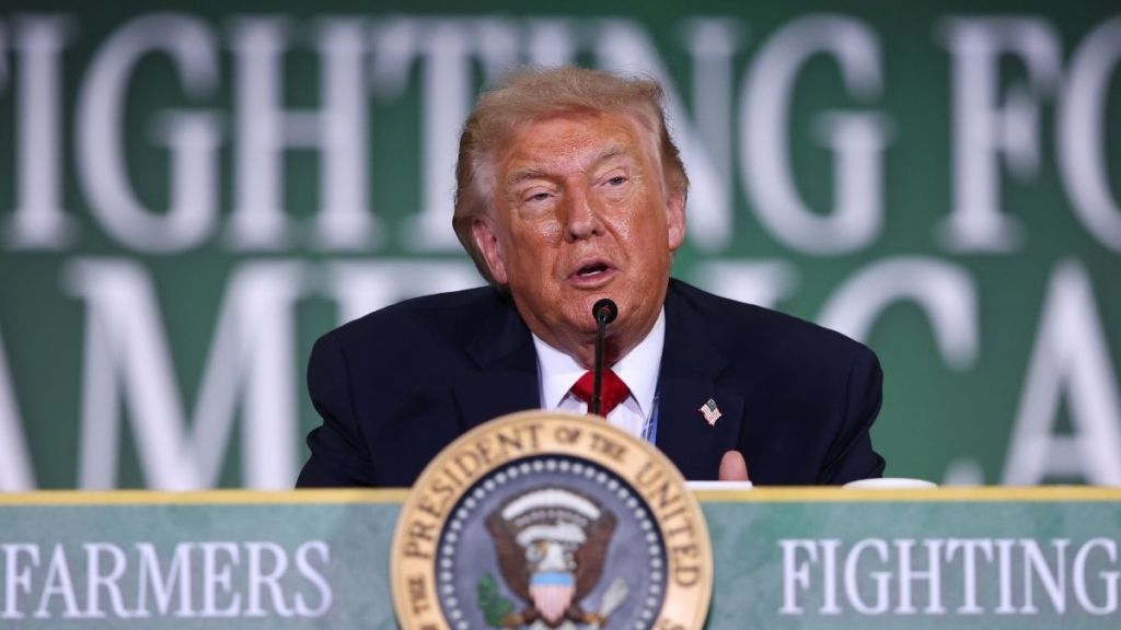 Donald Trump Confirms US Army Attack Helicopter Went Down Near Strait of Hormuz