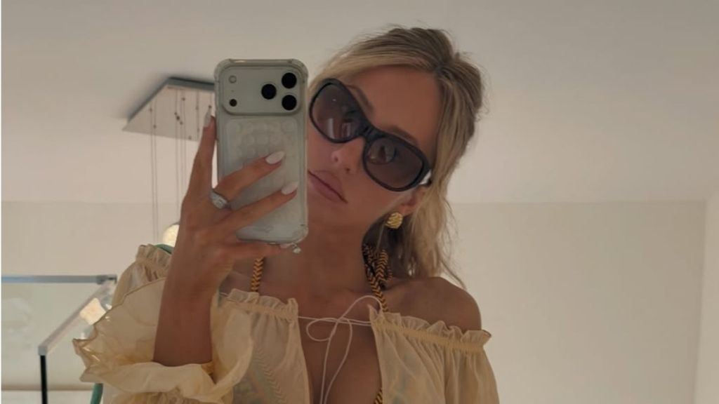 Alix Earle’s Lacy Valentino Micro Minidress Is See-Through in Right Ways