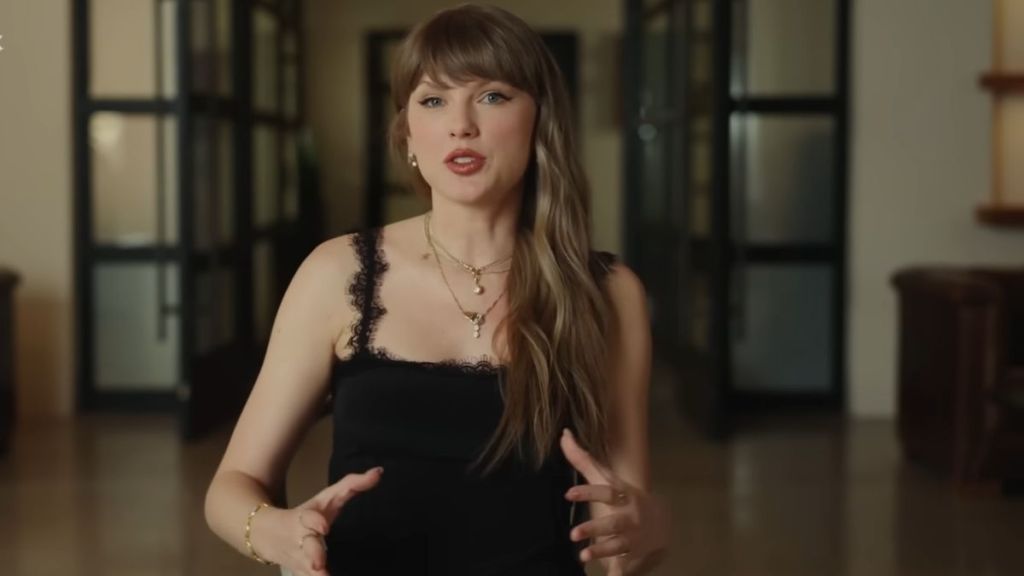 One Assumption About Taylor Swift & Scooter Braun Isn’t Adding Up — Report