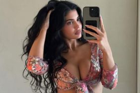 Kylie Jenner’s Plunging Bra Top Puts Her Toned Abs Front & Center