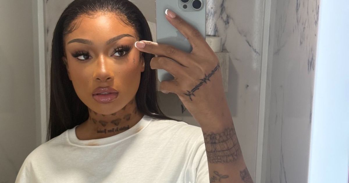 Megan Thee Stallion Twerking in Stringy Bikini Is Impossible&hellip;