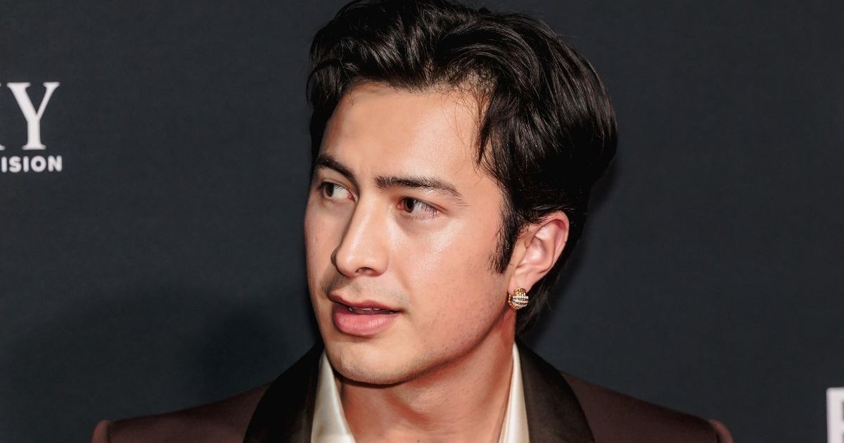 Hudson Williams’ Friend Speaks Out After Swastika Drawing on Face Photo ...