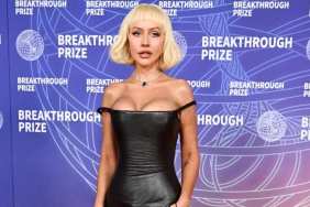 Christina Aguilera’s High Slit Tom Ford Dress Dips Ridiculously Low & Bold