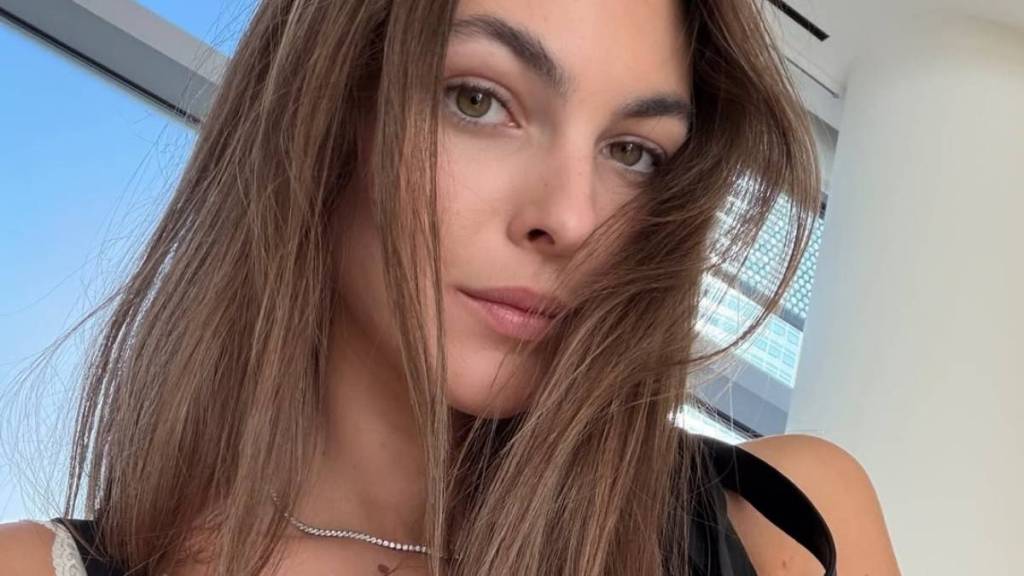 Leonardo DiCaprio’s Girlfriend’s Tiny Thong Comes With a Cheeky Detail