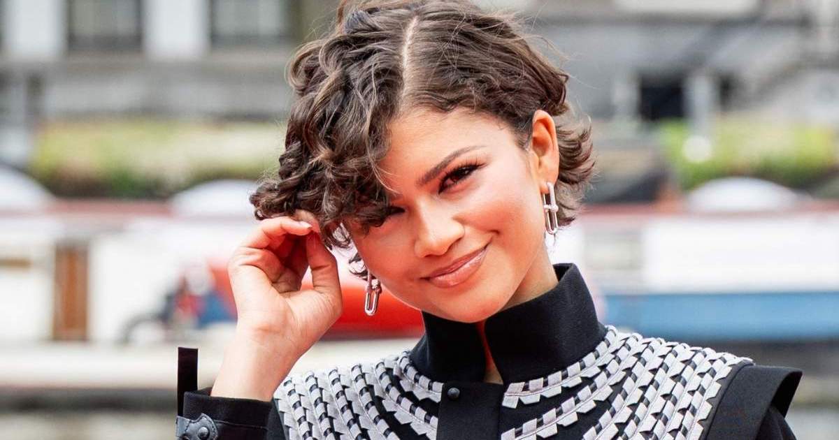 Zendaya Makes Teeny Tiny Skirt Look Even Smaller With a Front Slit