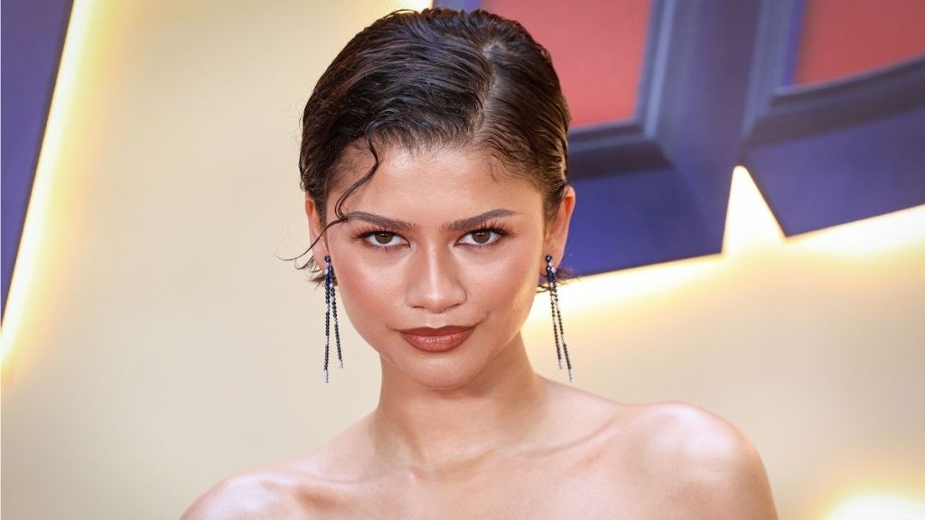 Zendaya's Red Dress Leaves Her Waist on Full Display Thanks to a Bold Cutout