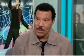 Lionel Richie Forced to End Tour Opener Early After Falling Ill on Stage