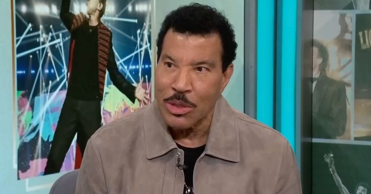 Lionel Richie Forced to End Tour Opener Early After Falling&hellip;