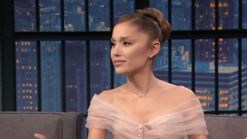 Ariana Grande Responds After Accidental Boob Photo Goes Viral