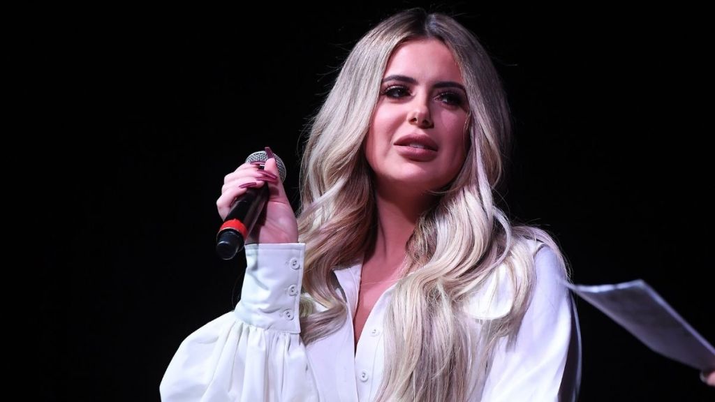 Brielle Biermann Questions if Dad Kroy Will Show up on Her Wedding Day