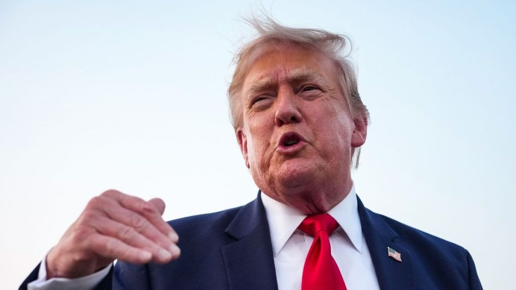 Donald Trump Makes Bizarre Claims That Fallen Soldiers Backed His Iran Nuclear Stance