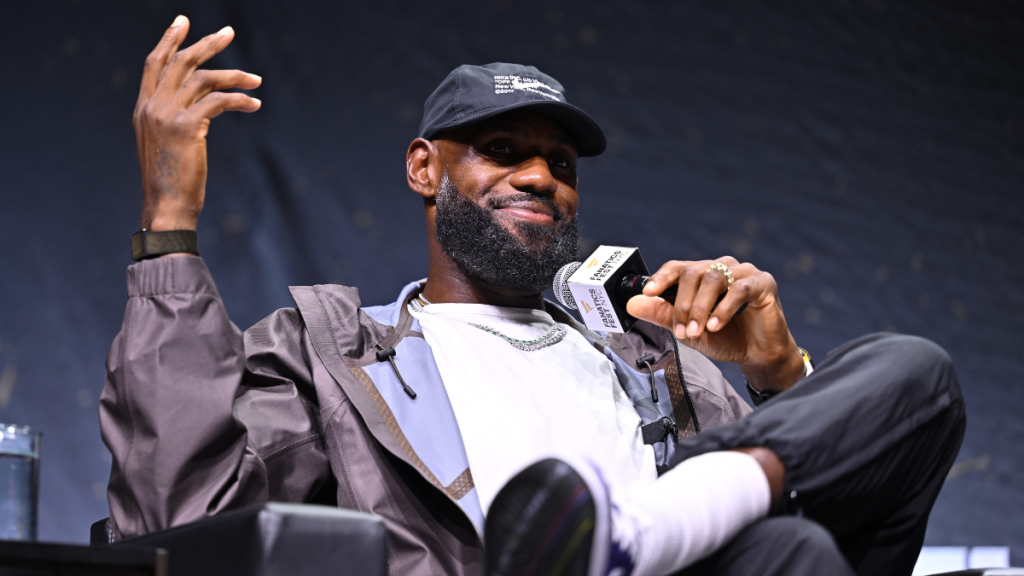 LeBron James’ Agent Reveals Agonizing Road to 76ers Decision