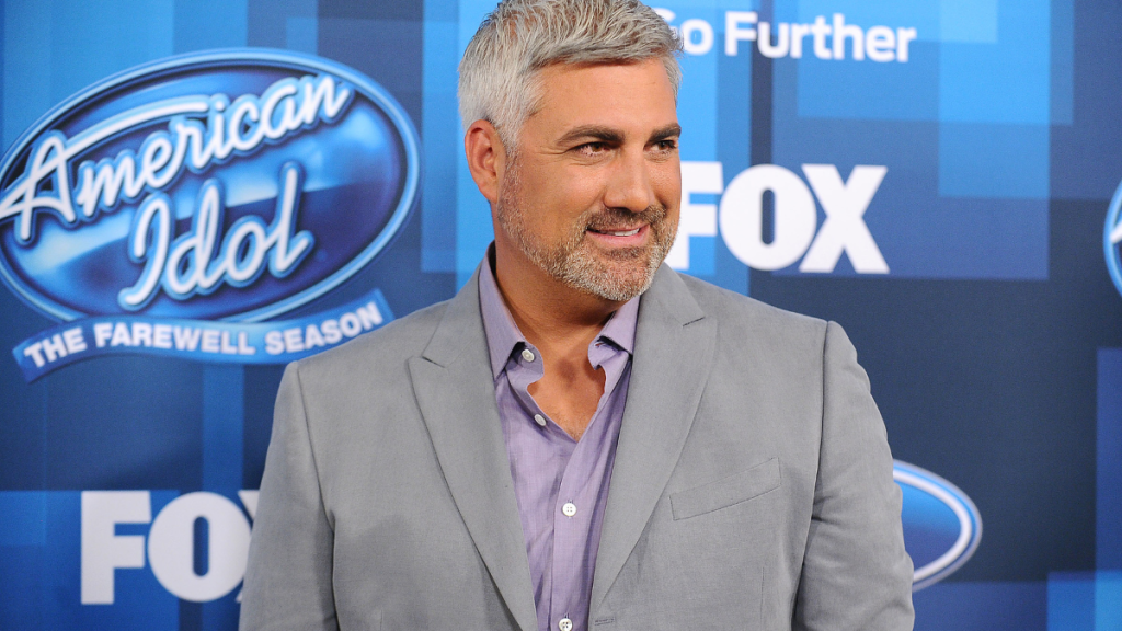 Taylor Hicks Shoots His Shot With Kelly Clarkson Years After 'American Idol'