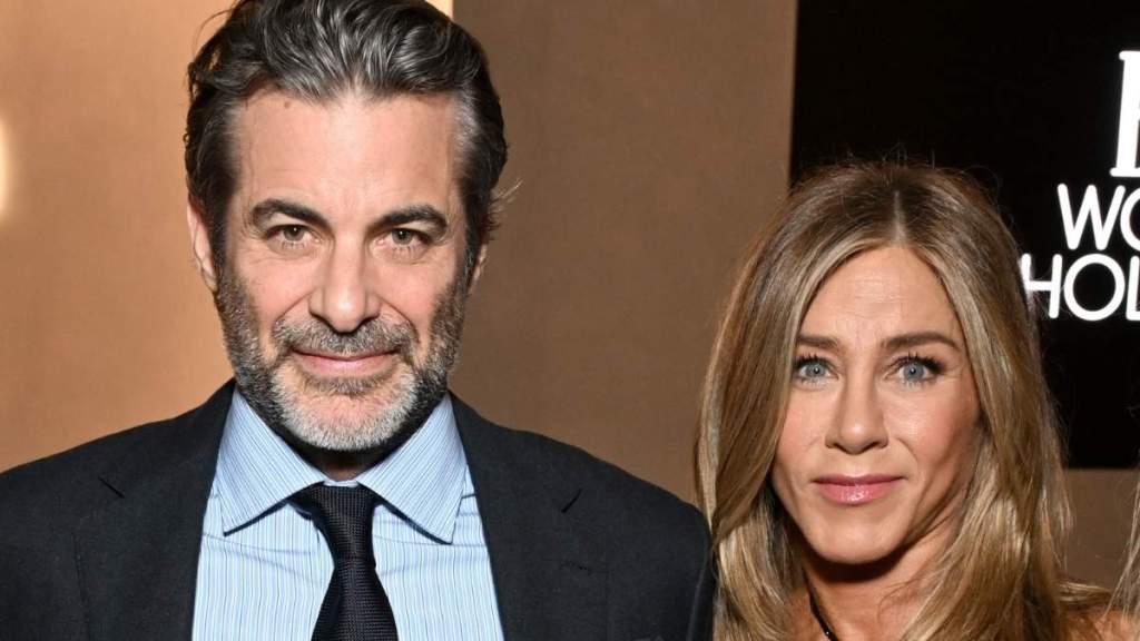 Jennifer Aniston's Support for Boyfriend Raises Eyebrows — Source