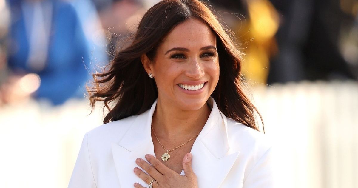 Meghan Markle's Paparazzi-Free Vacay Photos Renew Big Debate - Report