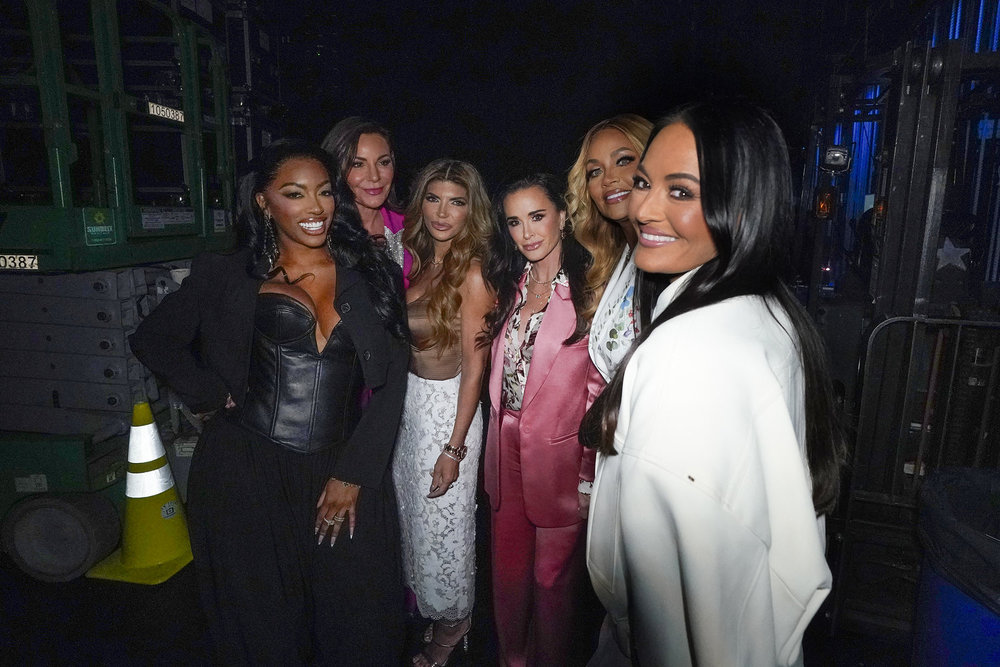 Porsha Williams, Luann de Lesseps, Teresa Giudice, Kyle Richards, Gizelle Bryant, Lisa Barlow backstage at the NBCUniversal Upfronts