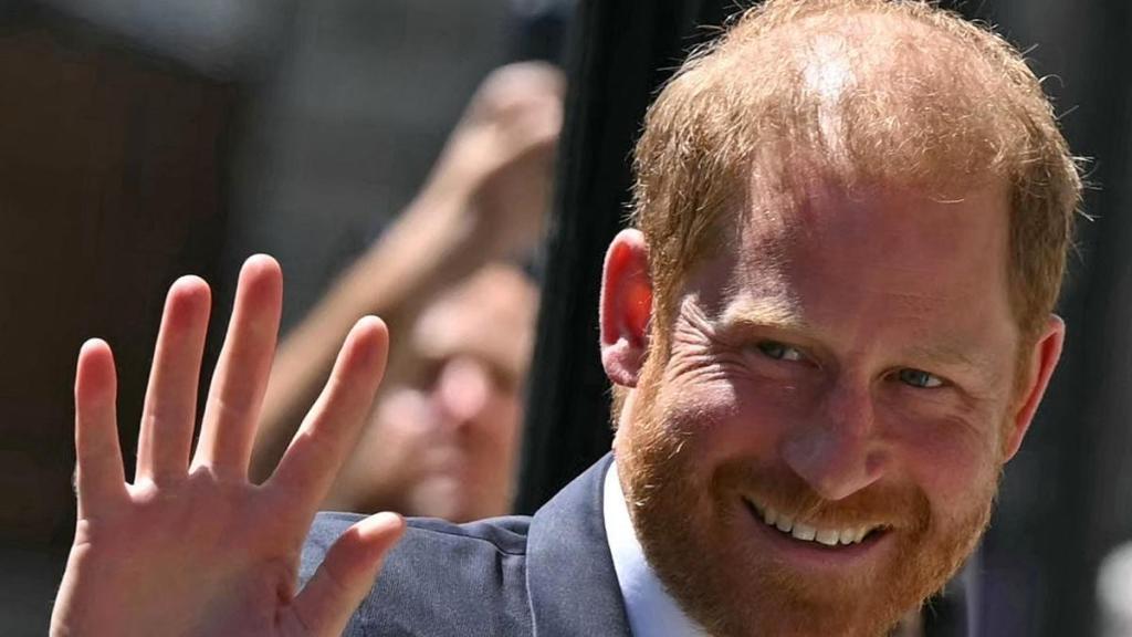 Prince Harry's Hair Transformation Reignites Transplant Speculation — Source