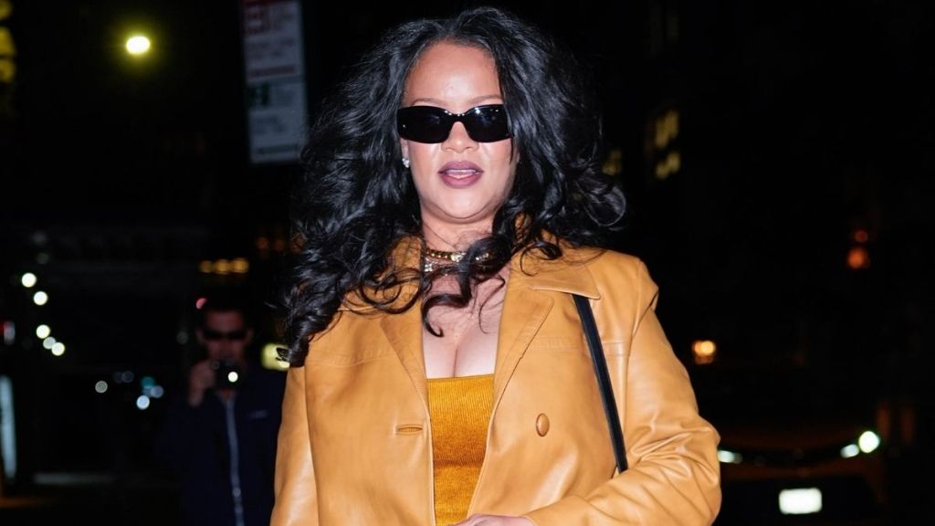 Rihanna Returns to the Stage in Body-Hugging Saint Laurent Top & Pants