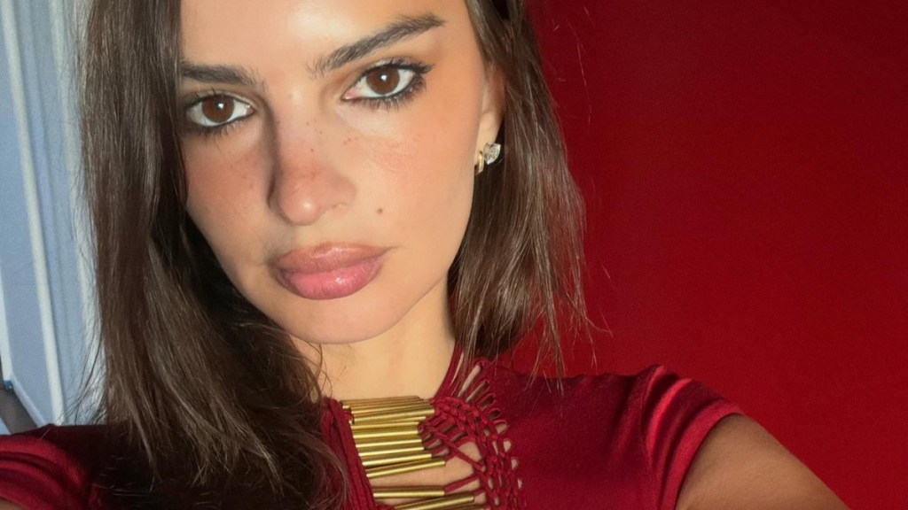 Emily Ratajkowski