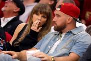 Taylor Swift & Travis Kelce's New Wedding Photos Spark One Big Fan Complaint