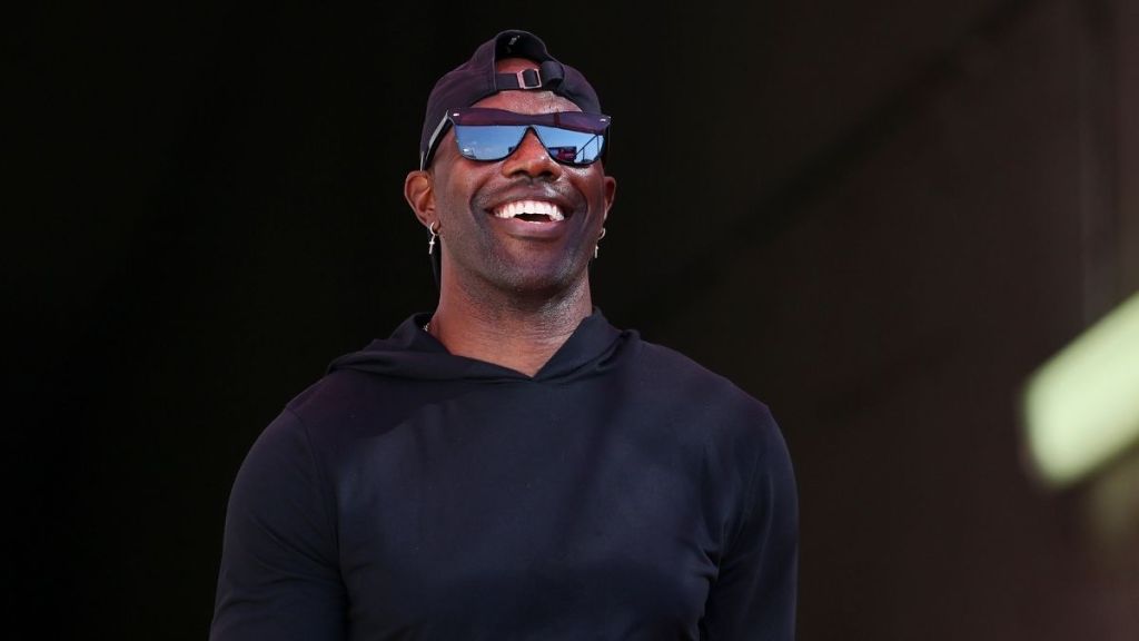 Terrell Owens Sends Powerful Message in Nolan Wells Case