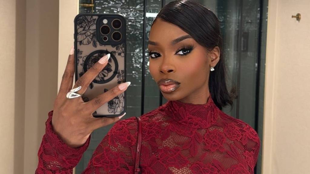 Olandria Carthen’s Cutout Roberto Cavalli Dress Is Ridiculously Plunging