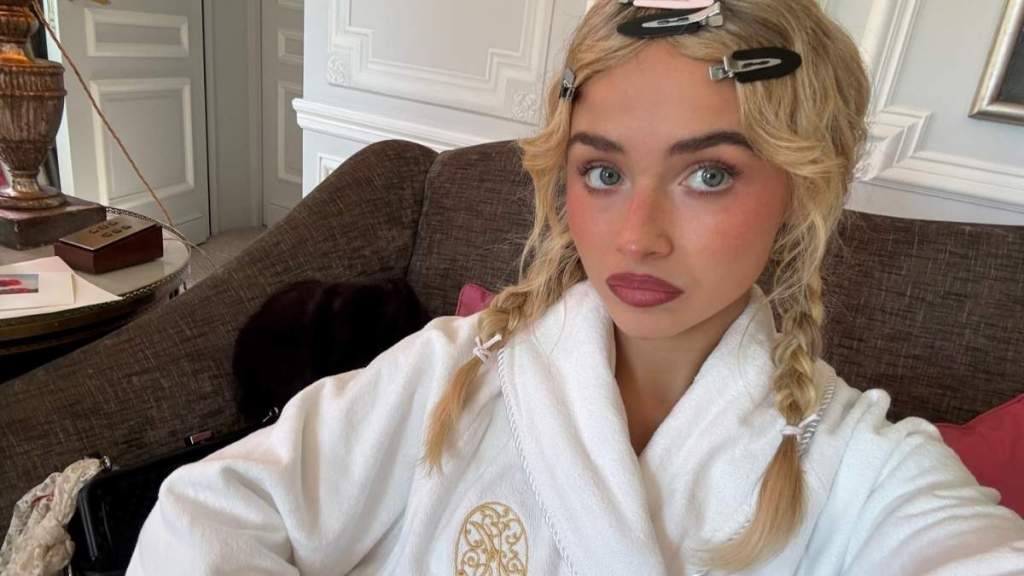 Sabrina Carpenter's Chanel Micro Minidress Proves Less Is More