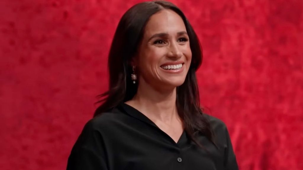 Meghan Markle Accused of Using Prince Harry's Royal Status — Commentator
