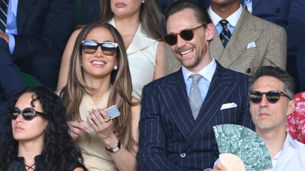 Jennifer Lopez's UK Photos With Tom Hiddleston Raises Eyebrows