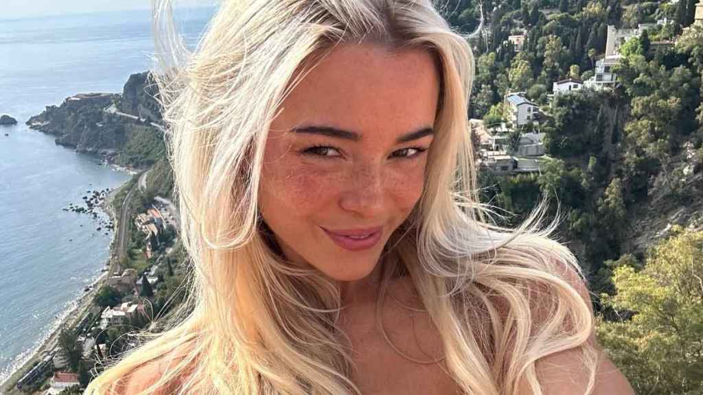 Livvy Dunne Flaunts Skills in Body-Hugging Tank Top & Super Tiny Shorts