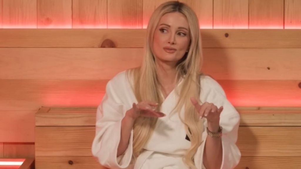 The Shocking Reason Holly Madison and Kendra Wilkinson Stopped Speaking