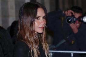 Victoria Beckham Joins Dallas Cowboys Cheerleaders During Texas Visit
