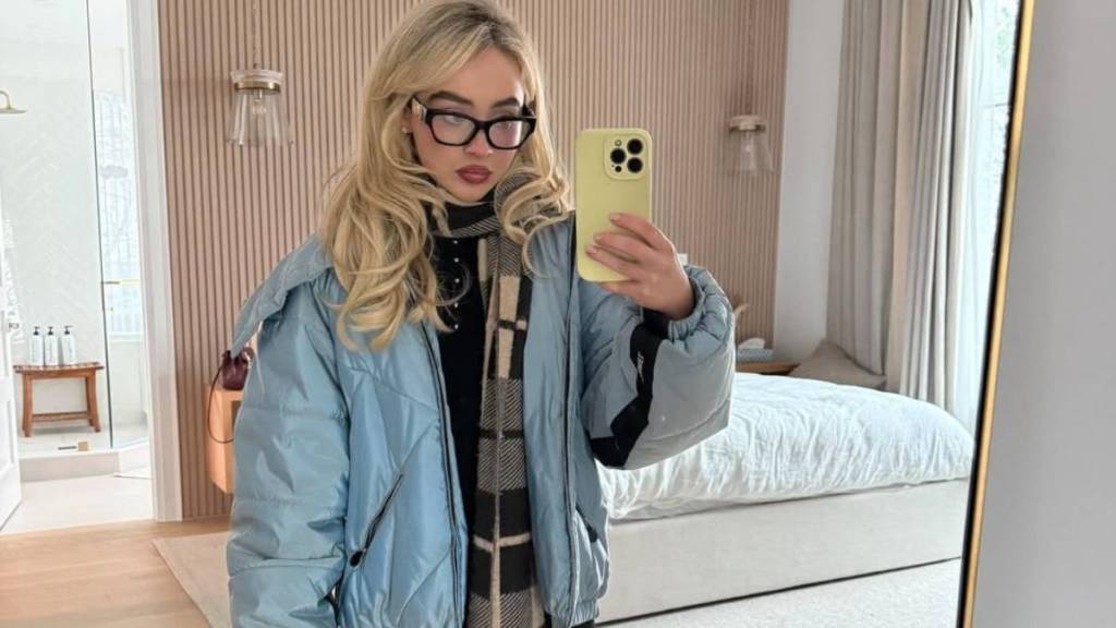Sabrina Carpenter's Vintage Benetton Dress Hangs by Just 2 Strings