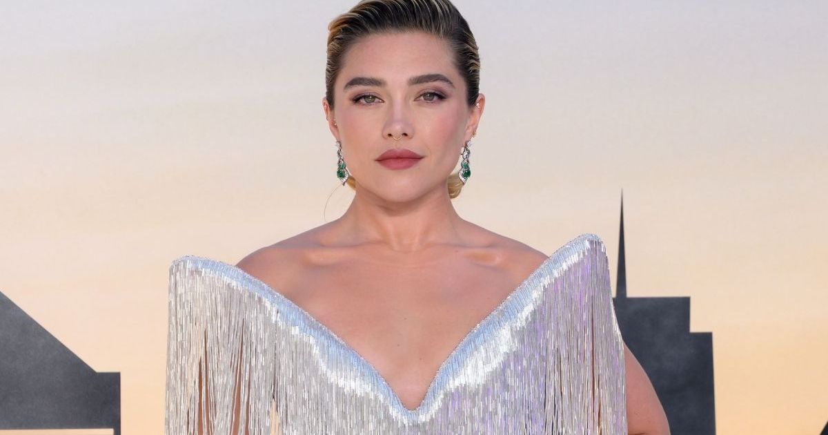 Florence Pugh's Plunging Tamara Ralph Fringe Gown Has Dramatic Wing Neckline