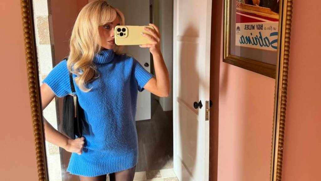Sabrina Carpenter’s Unbuttoned Nike Micro Minidress Rides up Her Thighs