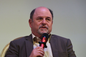 Jason Alexander Breaks Silence With Apology to Courtney Stodden