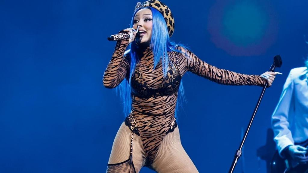 Doja Cat’s Bikini Looks Are Steamier Than Ever in New MV