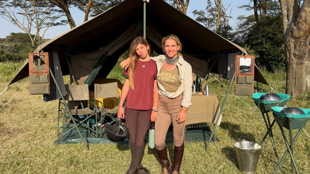 Elsa Pataky Shares Rare Photos With Her & Chris Hemsworth's Teen Daughter