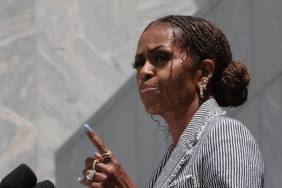Michelle Obama’s Unusual Payment Habit Has People Talking