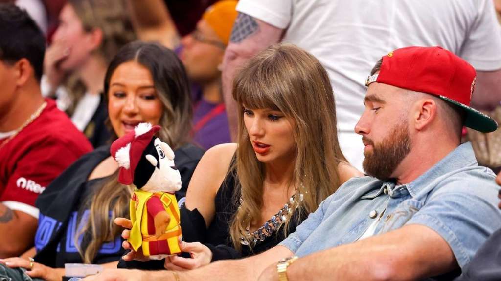 Taylor Swift's Wedding Could Force Lena Dunham and Jack Antonoff Into Uncomfortable Face-Off