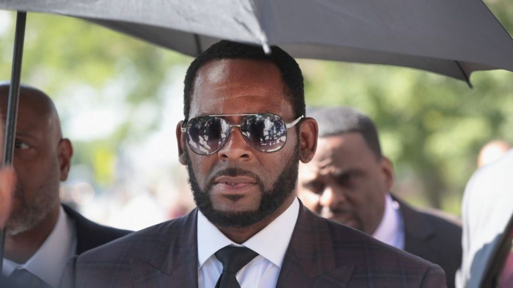 R. Kelly’s Prison Fight Takes a New Turn With Donald Trump Request