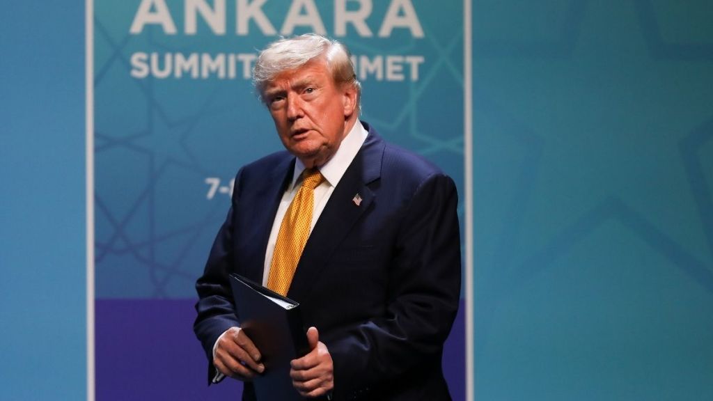Donald Trump Says He Is Iran’s No. 1 Target After Air Force One Switch