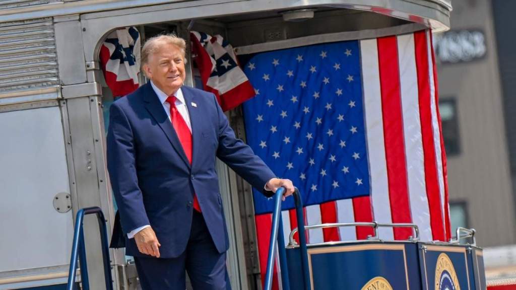 Donald Trump’s Highest-Paid Staffers Are Not the People You Expect