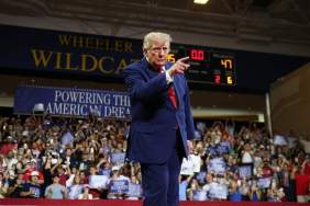 Donald Trump Gets Upstaged in Georgia After Attendee Mimics Him