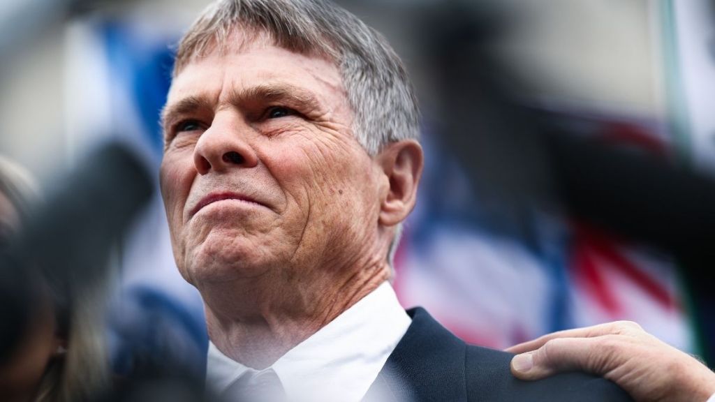 Ex-Olympian David Hearn Claims Trump Is Fueling Lincoln Memorial Legal Battle