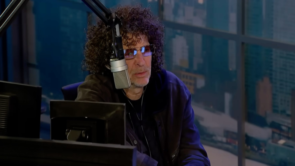 Howard Stern Staffers Allegedly Hide Shoes Over Women-Only Rule — Insider
